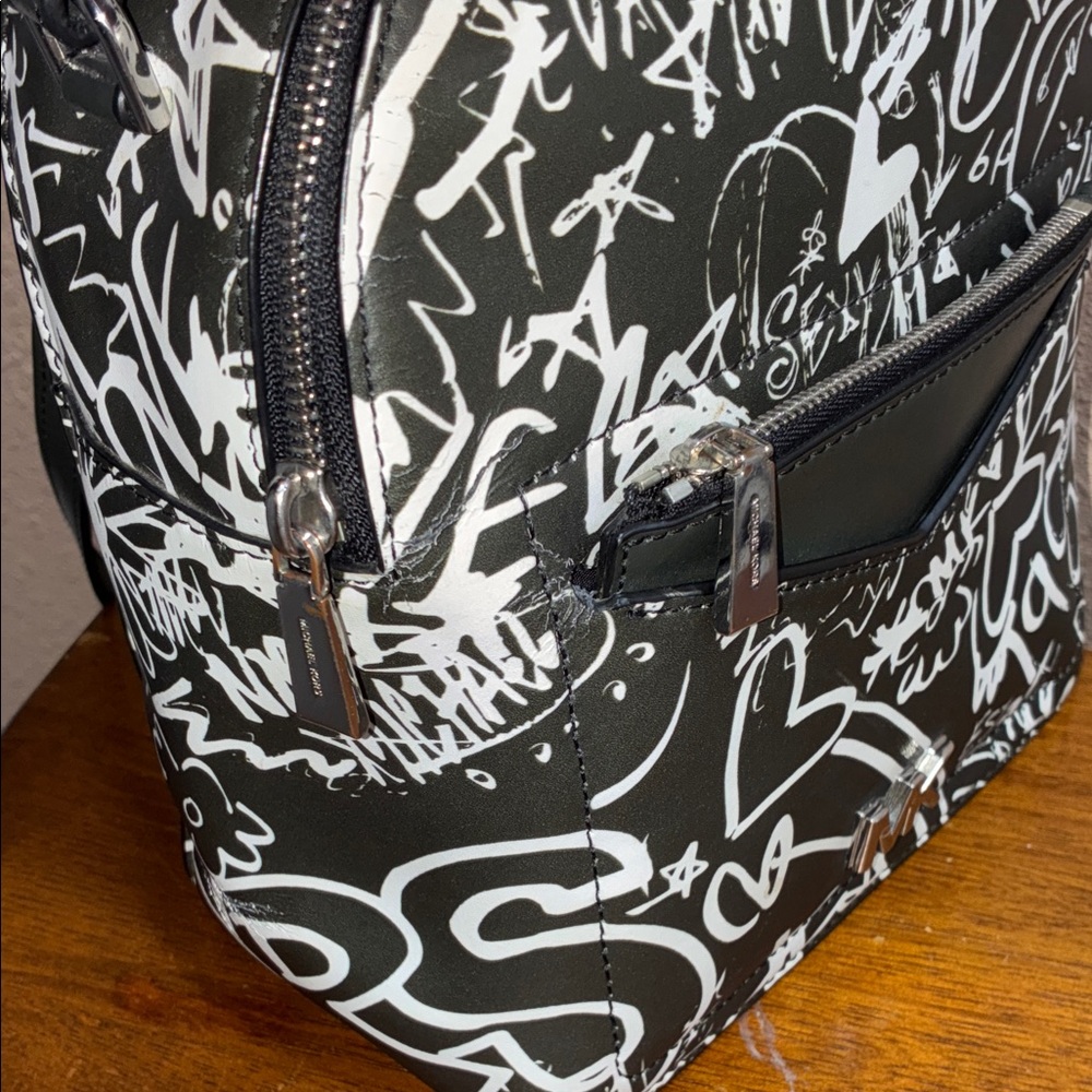 Michael Kors Urban Black and White convertible Backpack/ top handbag/crossbody/ - Picture 11 of 16